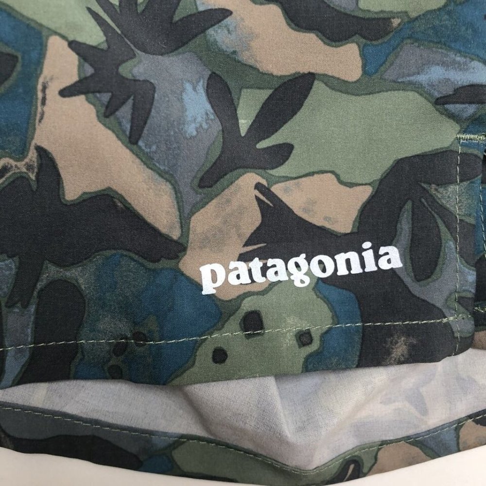 Patagonia Men's Baggies Naturals 'Rain Forest' Shorts 58056 size S - Picture 2 of 5